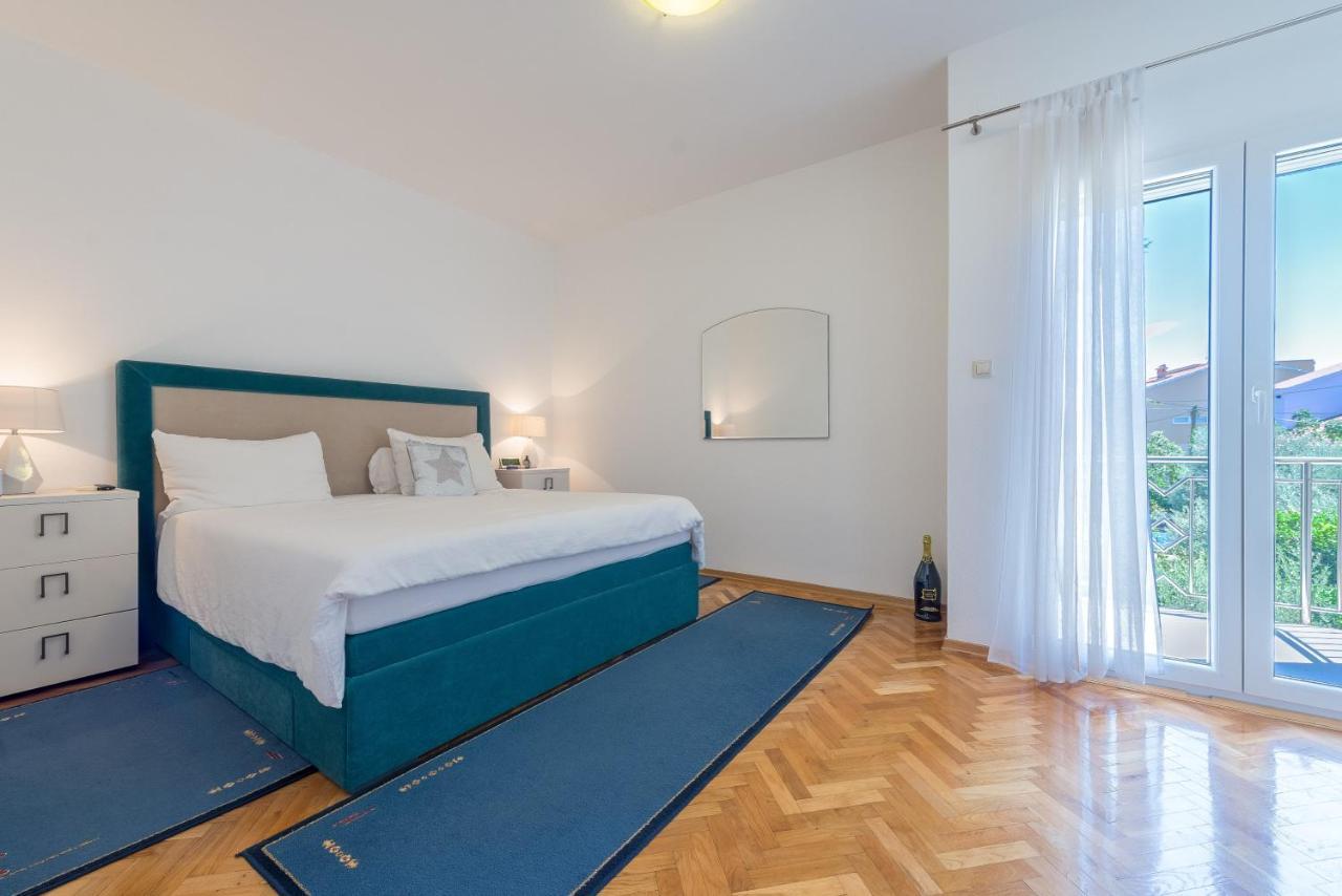 Villa Lux Nina With Six Bedrooms, Private Pool, Sauna Zadar Eksteriør billede