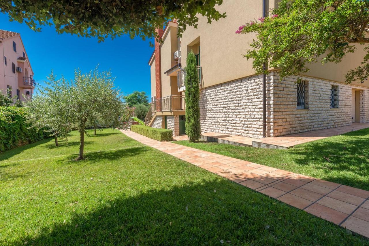 Villa Lux Nina With Six Bedrooms, Private Pool, Sauna Zadar Eksteriør billede
